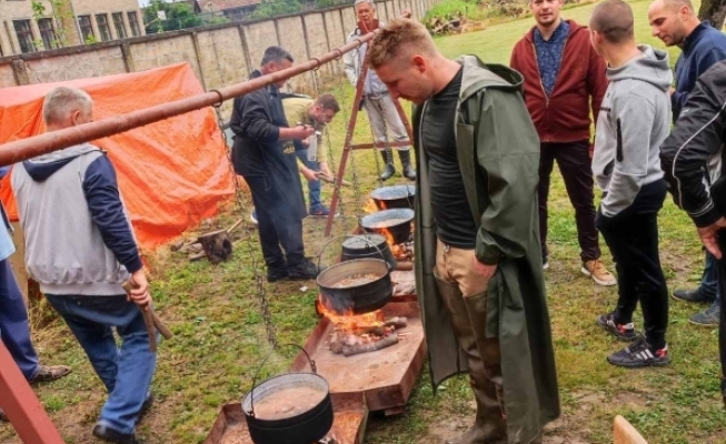 Monoštorski Bodrog čuva baštinu: mirisi ribljeg paprikaša i zvuci bećarca u srcu Podunavlja