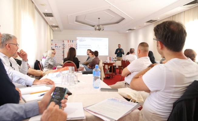 Umjetna inteligencija u cilju razvoja hrvatskih udruga u Srbiji
